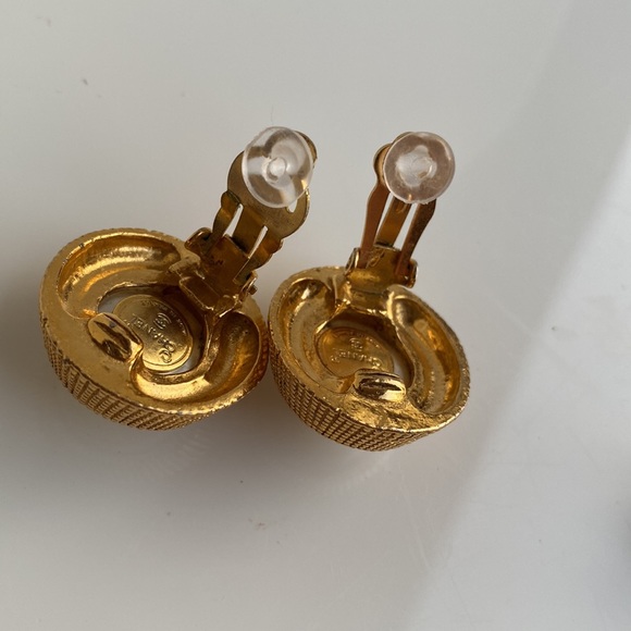Chanel Earrings Vintage Authentic - Picture 6 of 8